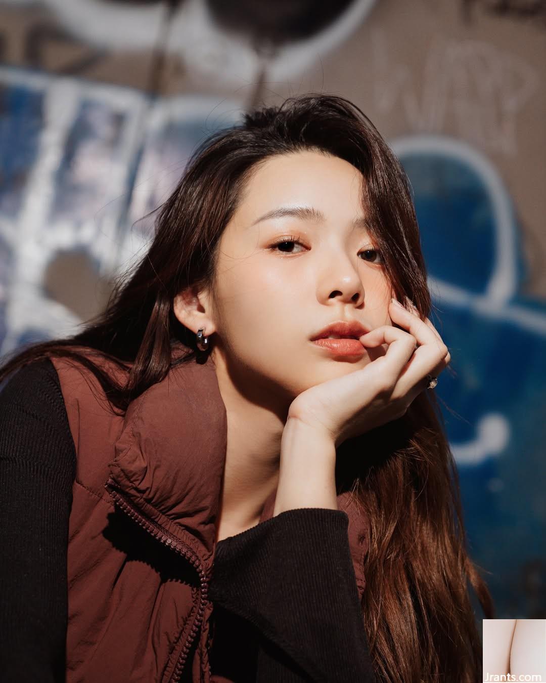 “Zeng Xuifan Demi” có đôi mắt to, nụ cười ngọt ngào, thân hình bụ bẫm dễ thương và khoe vóc dáng (10P) - Ảnh 5