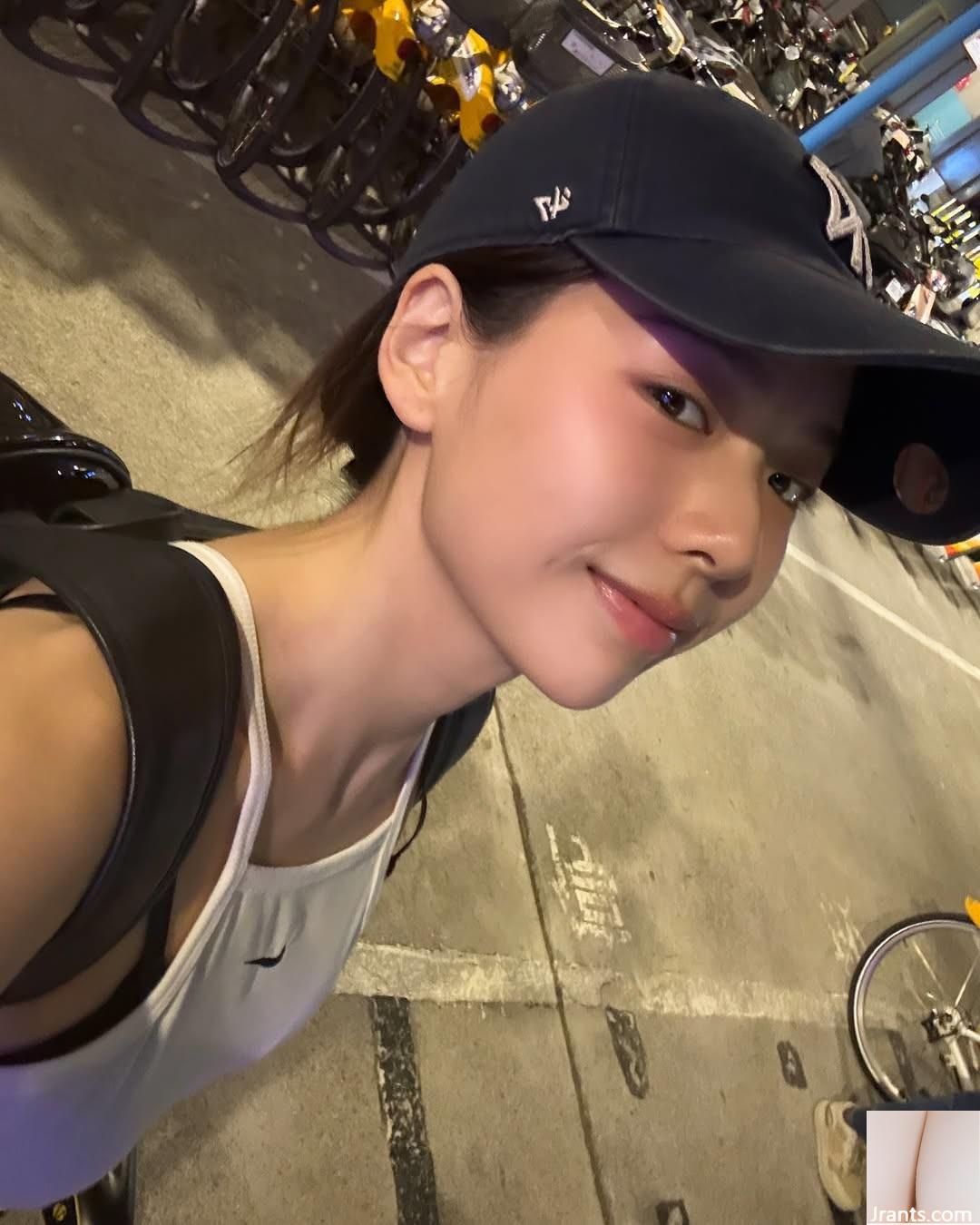 “Zeng Xuifan Demi” có đôi mắt to, nụ cười ngọt ngào, thân hình bụ bẫm dễ thương và khoe vóc dáng (10P) - Ảnh 7