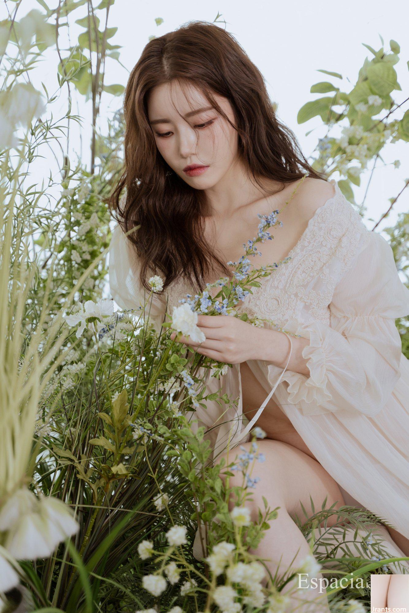 EHC#111 YUA (51P) - Ảnh 4