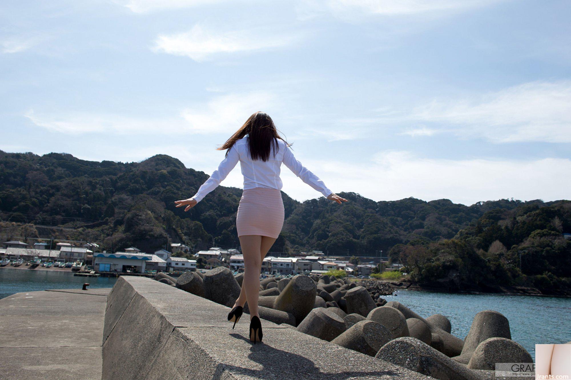 Masami Ichikawa (Graphis) “Tôi) ở đây” (25-03-2016) (147P) - Ảnh 131