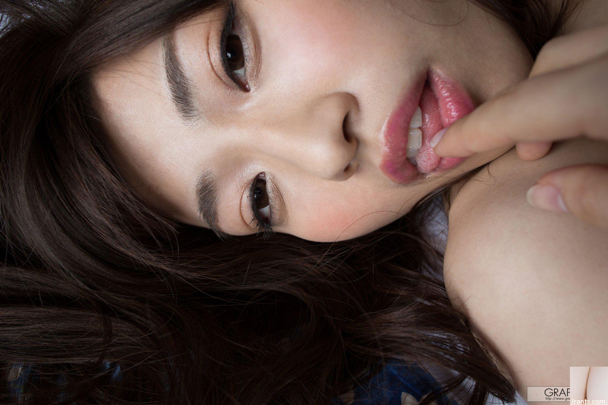 Masami Ichikawa (Graphis) “Tôi) ở đây” (25-03-2016) (147P) - Ảnh 99