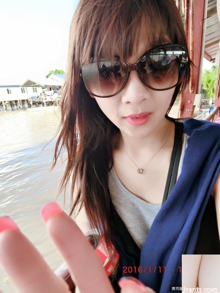 Tư vấn tài chính Cô gái xinh đẹp 32D~Xiangmi (Cheng Xiangting)~Bikini gợi cảm Show Sparks Hot Career Line (29P)
