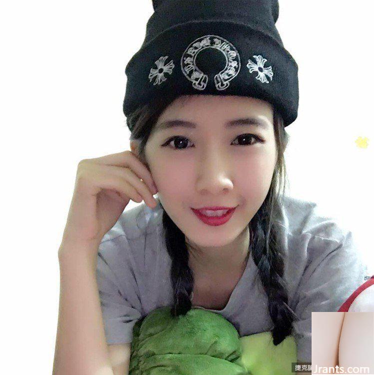 Nhìn lại cô gái Huahuaer cười ngọt ngào như Rune (22P) - Ảnh 9