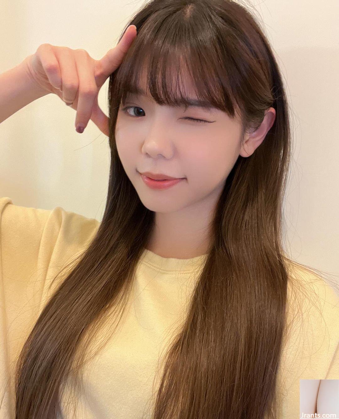 Bộ ngực trắng như tuyết xinh đẹp của “Zoe Meat B” sắp lộ ra từ góc nhìn quyến rũ vừa ngọt vừa cay (10P) - Ảnh 8