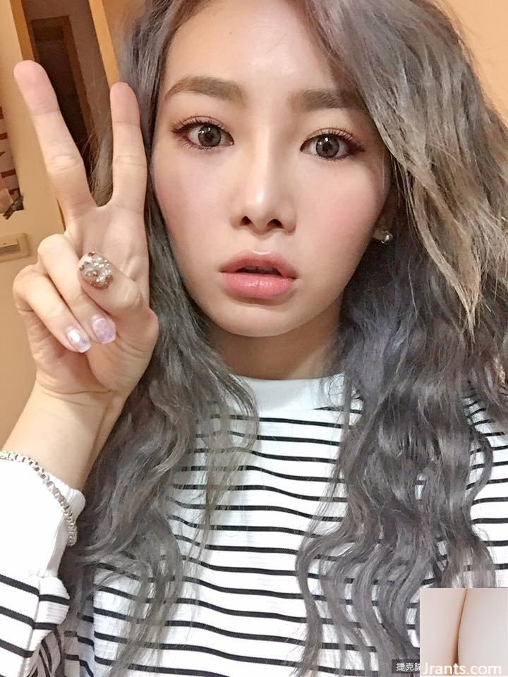 Hot girl chân dài Shu Zichen với hình chữ V khoét sâu kéo dài đến rốn đứng lộn ngược trên lưng ngựa trên bãi biển (48P) - Ảnh 42