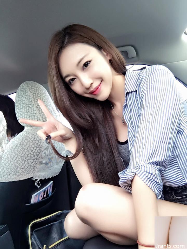 Cô gái nóng bỏng và quyến rũ 32C với đôi chân đẹp ~ Gong Yingxuan ~ Ảnh selfie ngực khủng trong bộ bikini đen khiến bãi biển đẹp tức thì (38P) - Ảnh 17