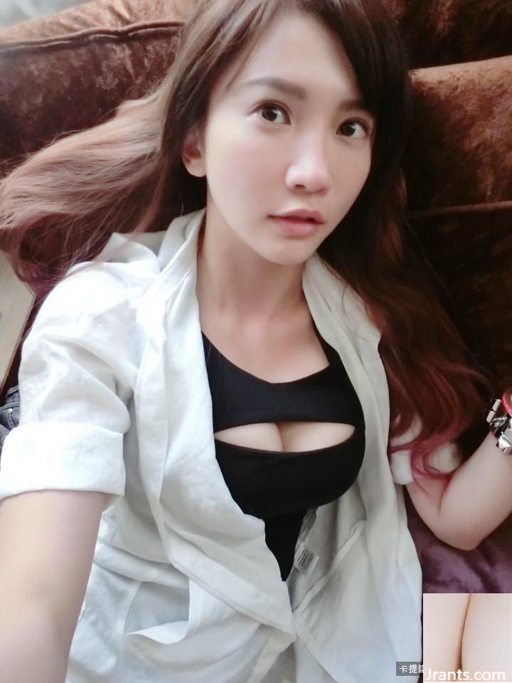 32D Hot Madou ~ Mia Wei Keren ~ selfie mờ ảo trên giường với đôi chân xinh đẹp lộ ra ngoài, khoe khí chất và vẻ đẹp (61P) - Ảnh 15