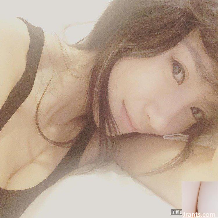 32D Hot Madou ~ Mia Wei Keren ~ selfie mờ ảo trên giường với đôi chân xinh đẹp lộ ra ngoài, khoe khí chất và vẻ đẹp (61P) - Ảnh 31