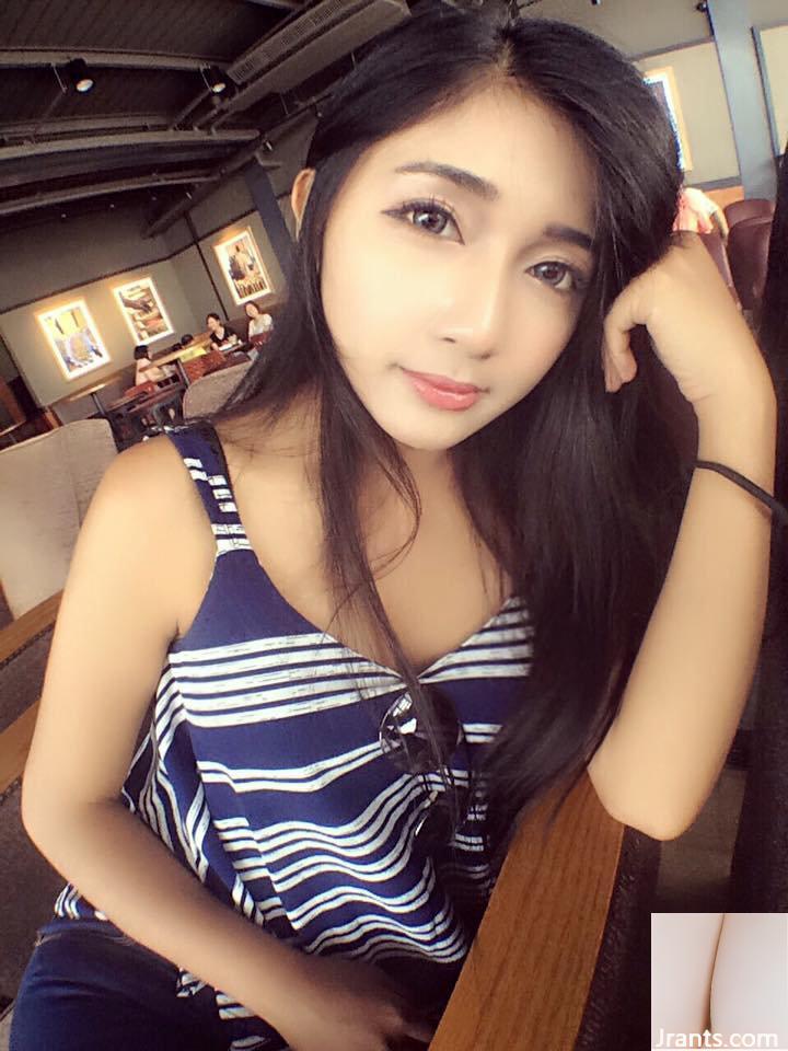 Cô gái xinh đẹp có đôi mắt điện trong cửa hàng quần áo ~ ​​Fefe (Feifei) ~ mặc bikini trắng để khoe vẻ đẹp tự nhiên (32P) - Ảnh 14