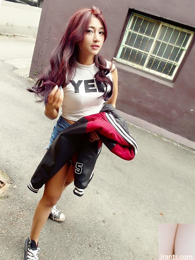 Cô gái xinh đẹp có đôi mắt điện trong cửa hàng quần áo ~ ​​Fefe (Feifei) ~ mặc bikini trắng để khoe vẻ đẹp tự nhiên (32P) - Ảnh 2