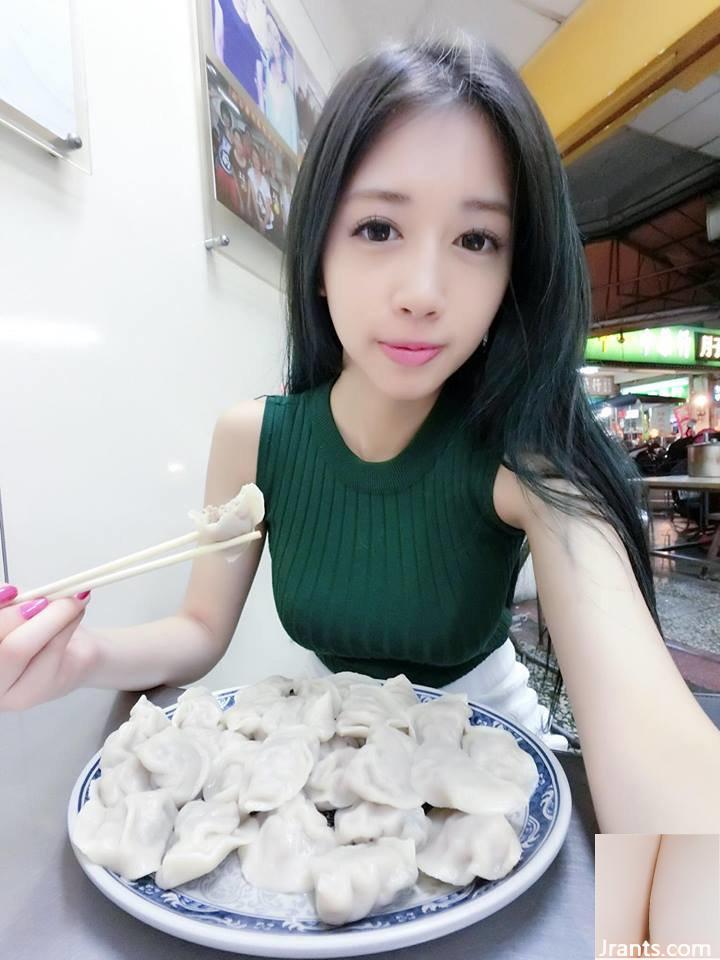 Hàu tươi nướng và cô gái xinh đẹp E-boob của Dongshi ~ Lin Yiting ~ chụp ảnh tự sướng trong xe với chiếc váy chữ V khoét sâu và con đường sự nghiệp lâu dài của cô ấy thật tuyệt vời (38P) - Ảnh 13