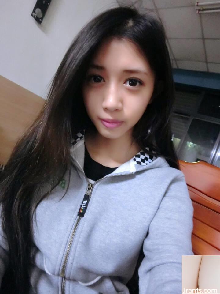 Hàu tươi nướng và cô gái xinh đẹp E-boob của Dongshi ~ Lin Yiting ~ chụp ảnh tự sướng trong xe với chiếc váy chữ V khoét sâu và con đường sự nghiệp lâu dài của cô ấy thật tuyệt vời (38P) - Ảnh 19