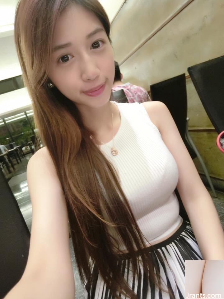 Hàu tươi nướng và cô gái xinh đẹp E-boob của Dongshi ~ Lin Yiting ~ chụp ảnh tự sướng trong xe với chiếc váy chữ V khoét sâu và con đường sự nghiệp lâu dài của cô ấy thật tuyệt vời (38P) - Ảnh 29