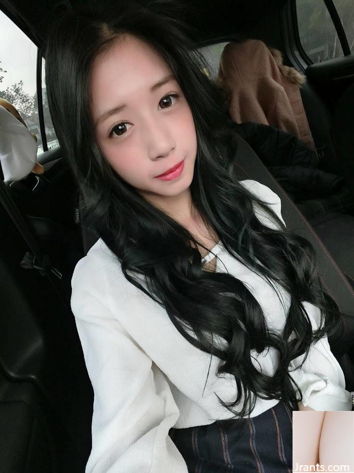 Hàu tươi nướng và cô gái xinh đẹp E-boob của Dongshi ~ Lin Yiting ~ chụp ảnh tự sướng trong xe với chiếc váy chữ V khoét sâu và con đường sự nghiệp lâu dài của cô ấy thật tuyệt vời (38P) - Ảnh 3