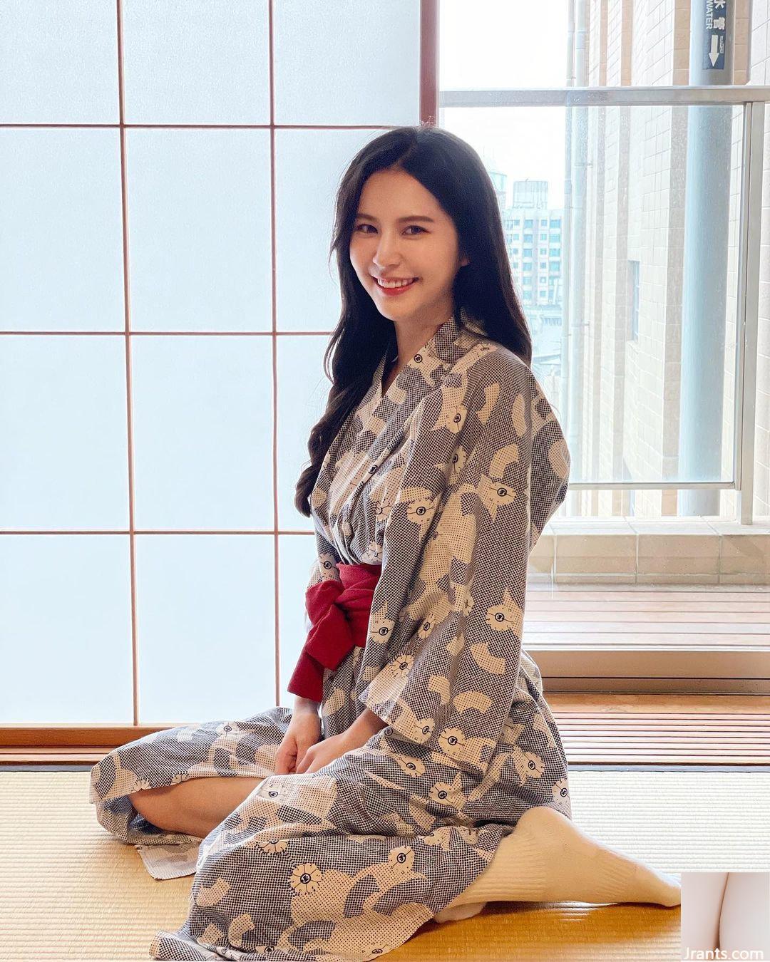 “Josh”, bộ ngực trắng nõn và mềm mại khiến người ta khó bỏ qua những đường cong nóng bỏng khi tìm hiểu (10P) - Ảnh 8