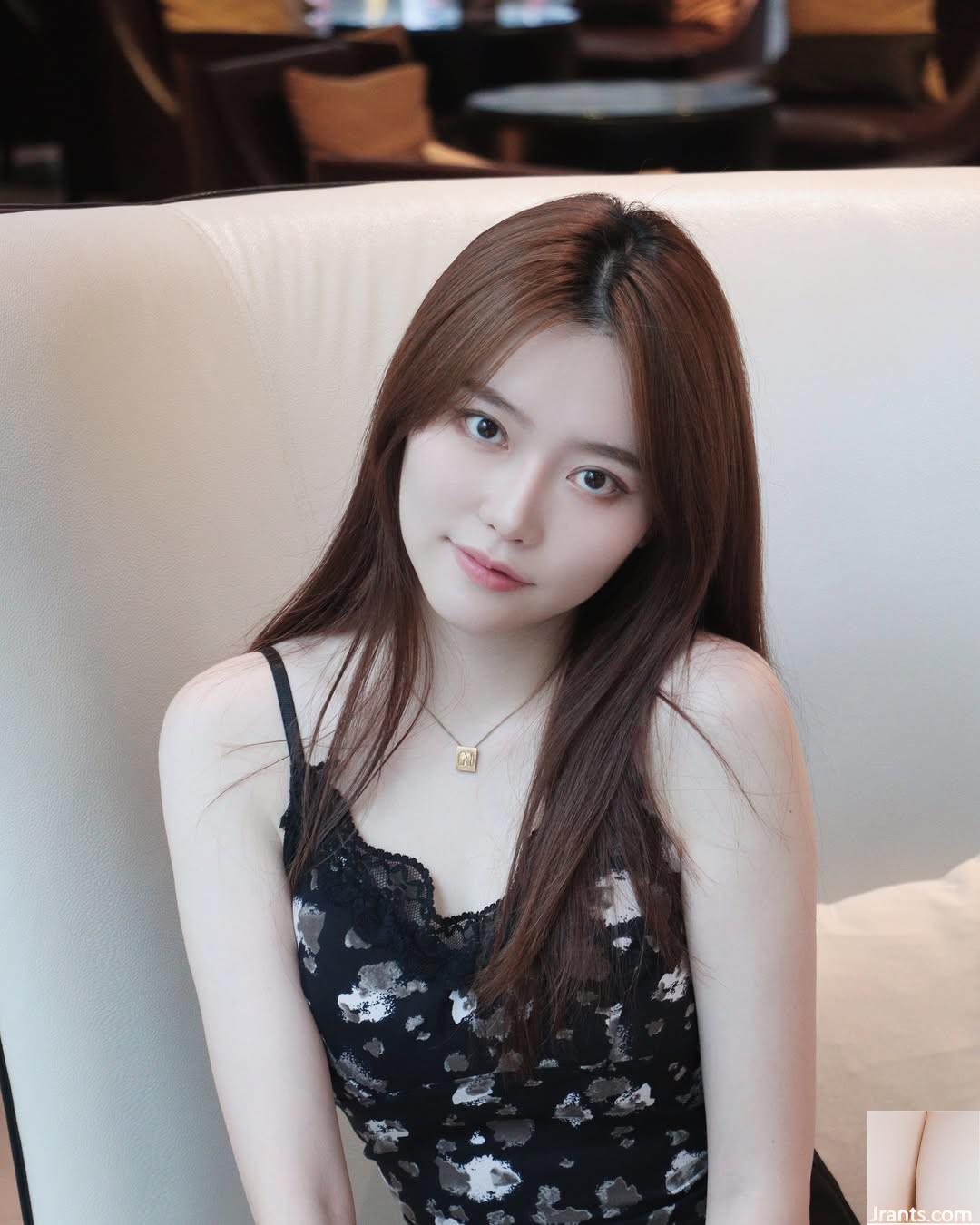 “Zhang Caining” có ngoại hình đẹp nhất và toát lên khí chất quyến rũ (10P) - Ảnh 4