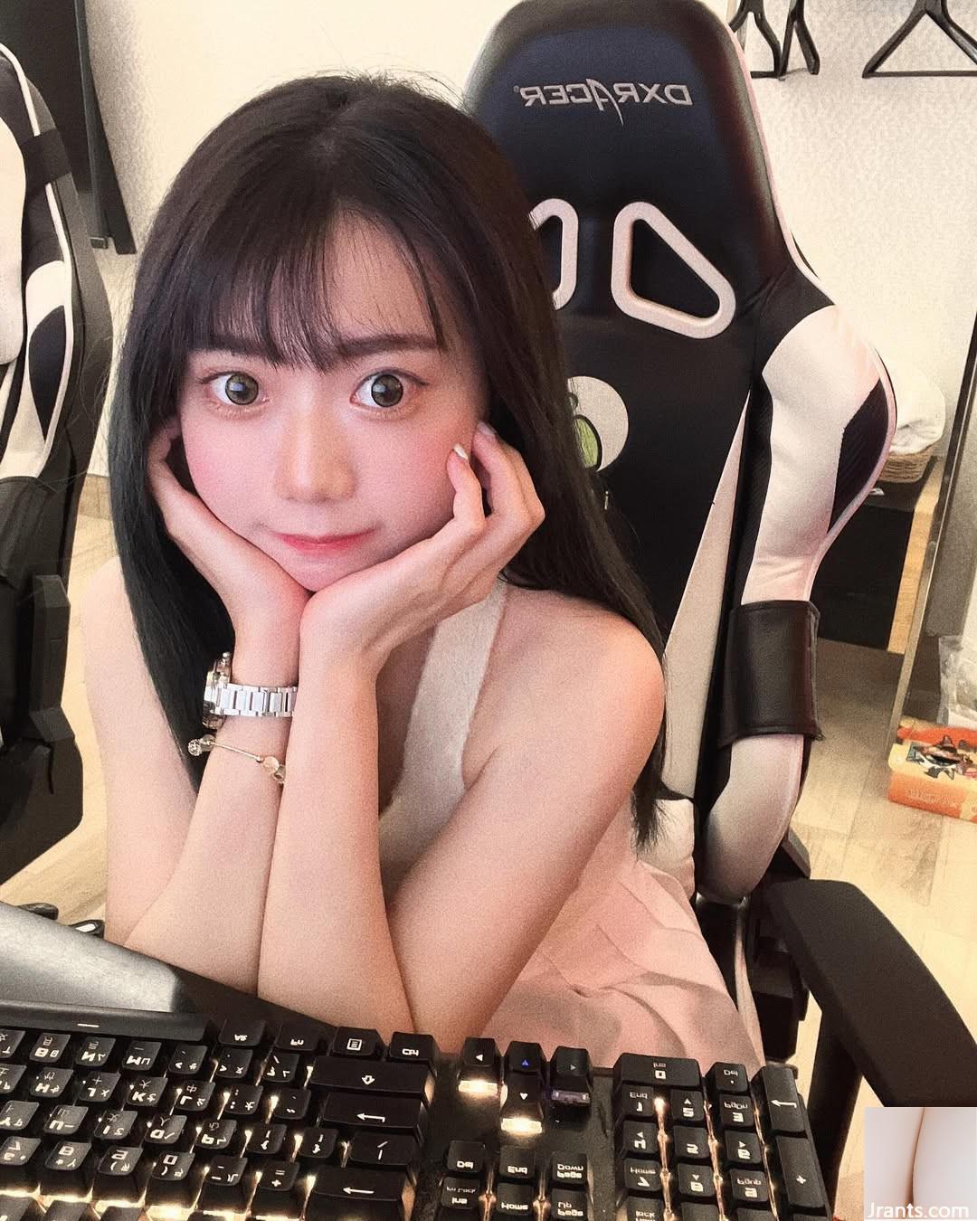 “妘伟yunwei” nóng bỏng đầy cám dỗ và bộ ngực quá săn chắc (10P) - Ảnh 7