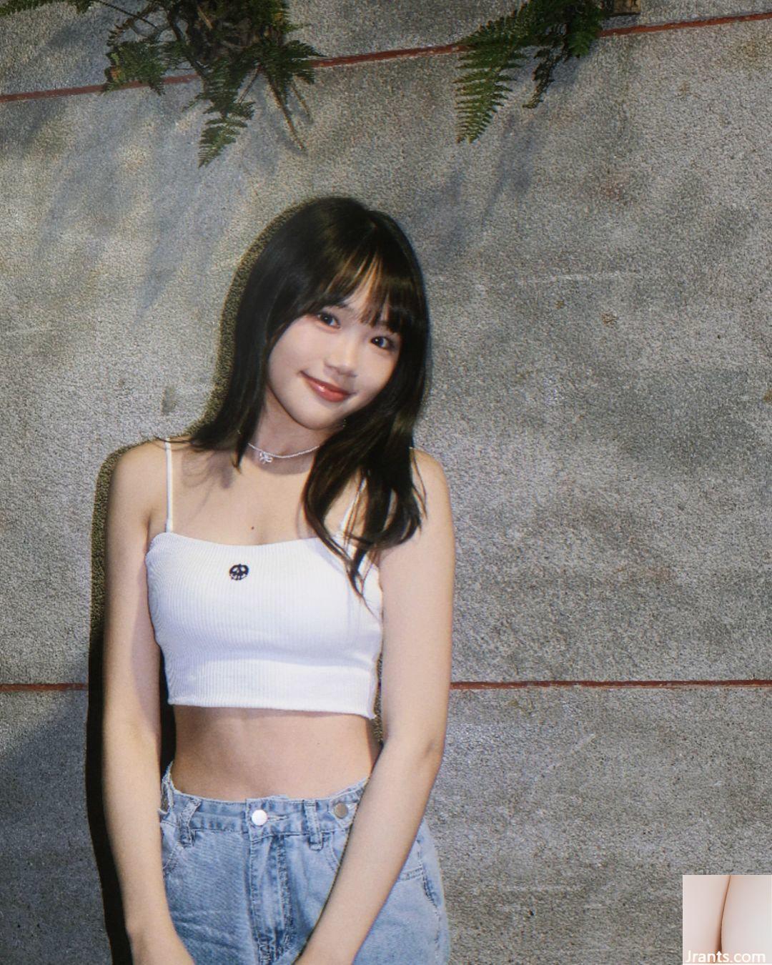 “Li Caijie” nhìn Hướng Nguyên với nụ cười ngọt ngào? Chiếm lấy trái tim bạn (10P) (