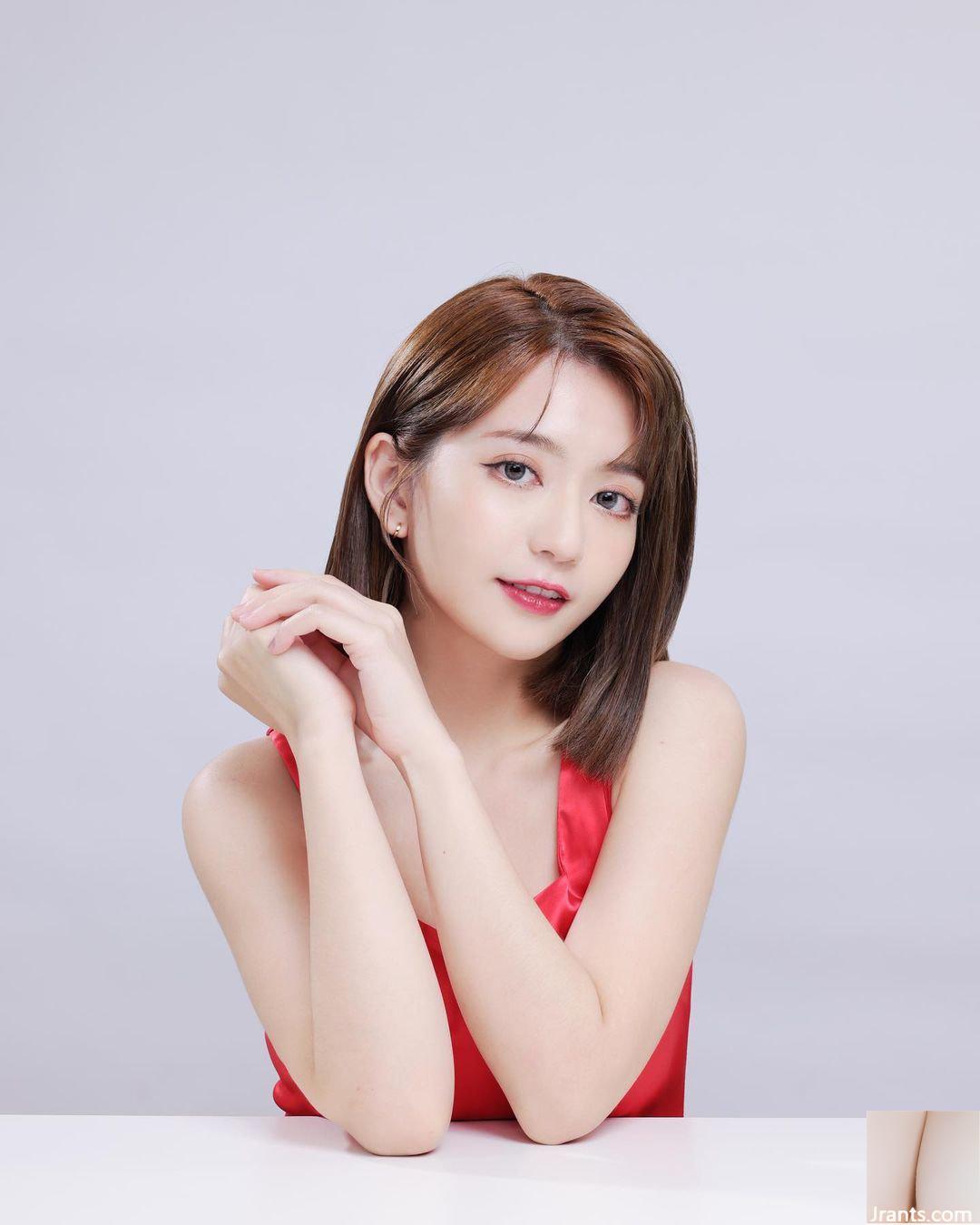 Cô gái xinh đẹp “Baha” khoe tư thế gợi cảm và nụ cười ngọt ngào khiến người hâm mộ râm ran (10P) - Ảnh 6