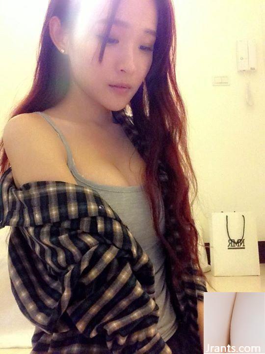 (Cô gái xinh đẹp) Cô gái ngọt ngào 32C với vòng eo ~ lrene Chang ~ ngực khỏe (23P)