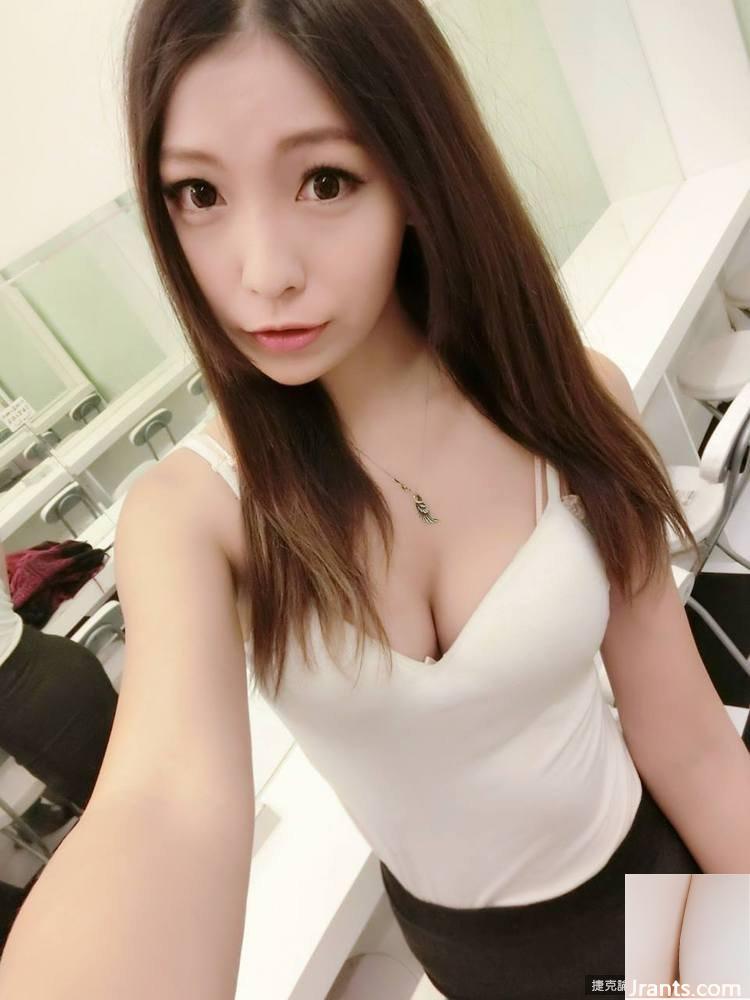 Mương sâu quá! Ảnh nội y Facebook PO của hot girl Wei Na có đường sự nghiệp mạnh mẽ khiến người ta không thể kiềm chế (50P) - Ảnh 2