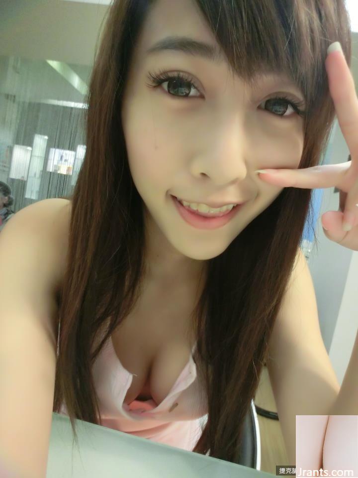 Người đẹp ngực bự 30F Zhong Xiaoba sẽ không biến thành phụ nữ mặt vàng ngay cả khi nấu ăn ở nhà (58P) - Ảnh 3