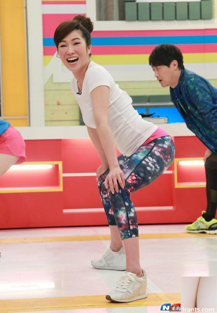 Kimiko cởi cúc quần, cởi bỏ nội y nóng bỏng và bắt mắt (39P) - Ảnh 11