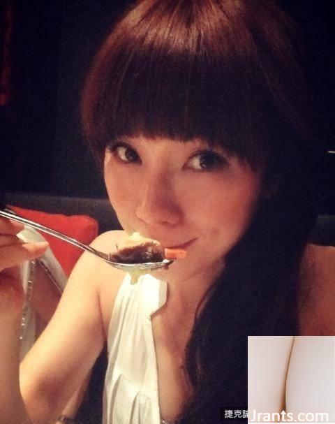 Kimiko cởi cúc quần, cởi bỏ nội y nóng bỏng và bắt mắt (39P) - Ảnh 18