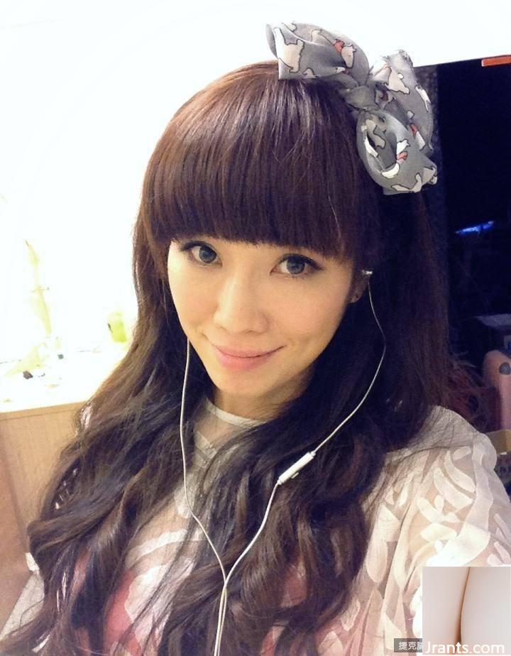 Kimiko cởi cúc quần, cởi bỏ nội y nóng bỏng và bắt mắt (39P) - Ảnh 21