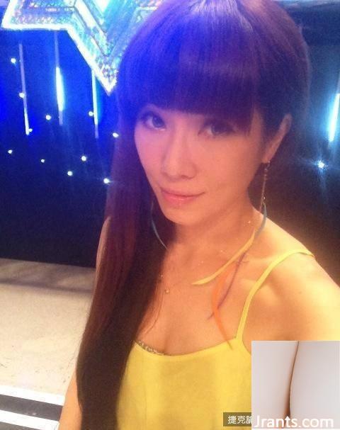 Kimiko cởi cúc quần, cởi bỏ nội y nóng bỏng và bắt mắt (39P) - Ảnh 26