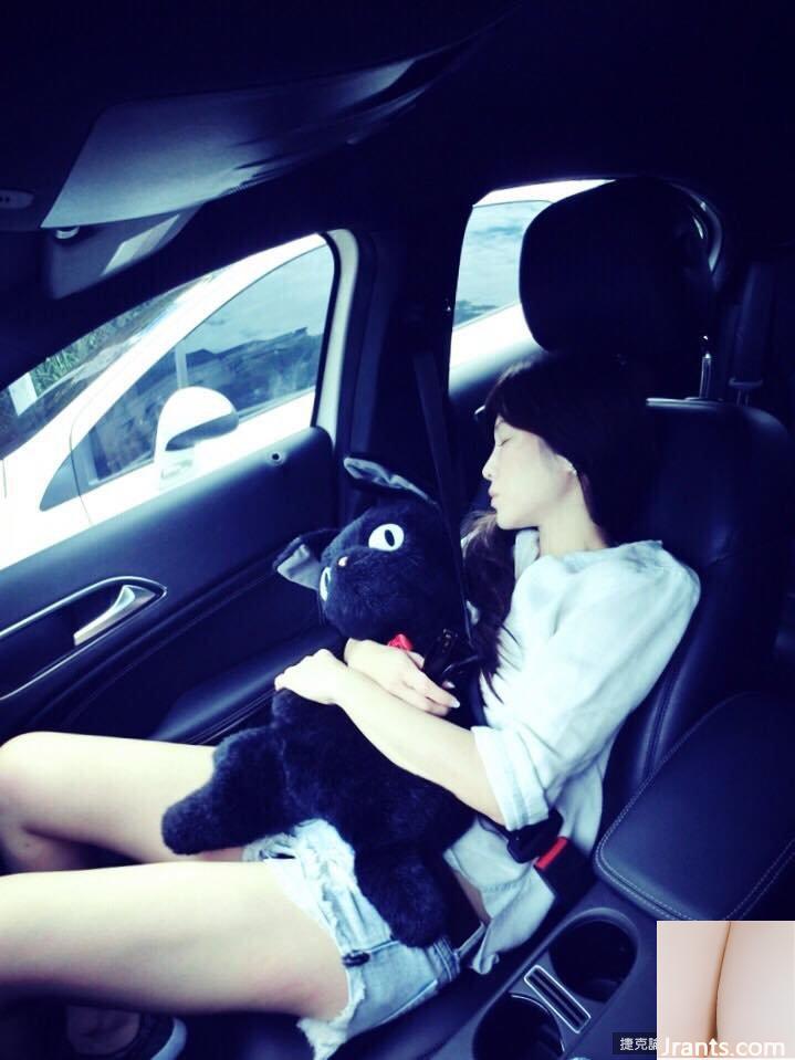 Kimiko cởi cúc quần, cởi bỏ nội y nóng bỏng và bắt mắt (39P) - Ảnh 33