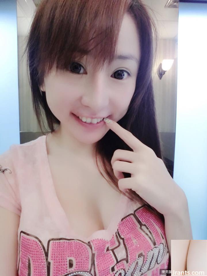 Madou ~ T sexy 34D (Tiffany Chen)~ chỉ mặc quần lót và gối để bạn ôm anh ấy mỗi ngày (46P) - Ảnh 19