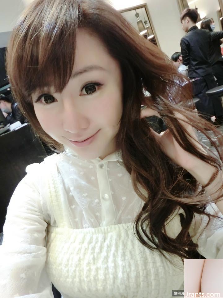 Madou ~ T sexy 34D (Tiffany Chen)~ chỉ mặc quần lót và gối để bạn ôm anh ấy mỗi ngày (46P) - Ảnh 38