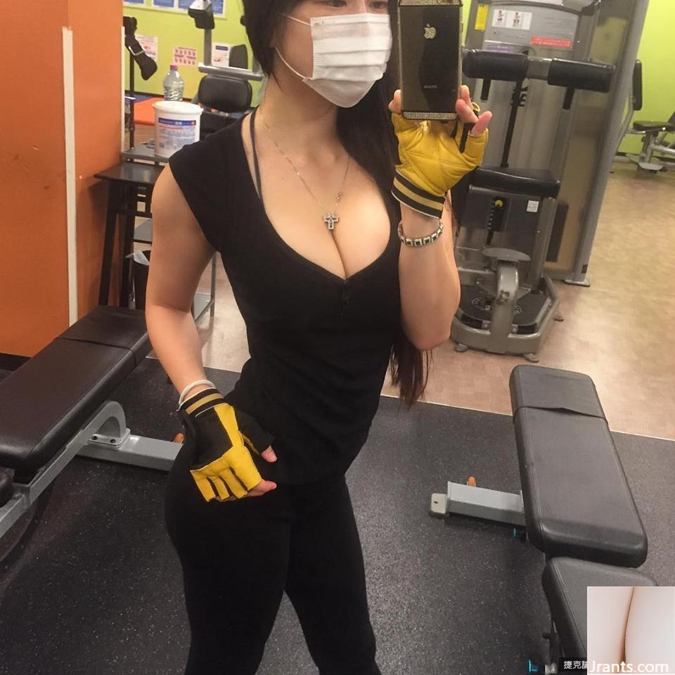 Nữ diễn viên H-cup mặc bikini ngực siêu khủng đọc tiếng Trung~Shibuya Yuri~nhảy lên giường và nảy người khi quay video selfie (35P) - Ảnh 10