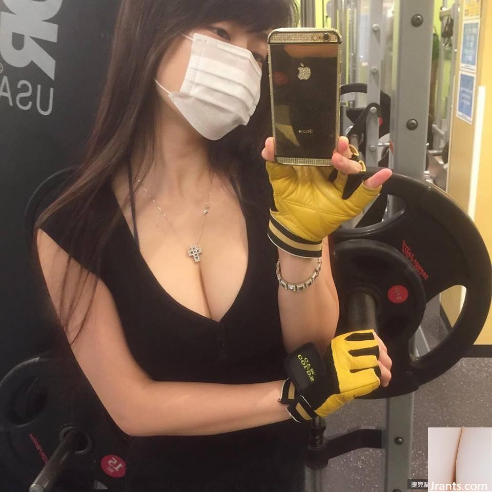 Nữ diễn viên H-cup mặc bikini ngực siêu khủng đọc tiếng Trung~Shibuya Yuri~nhảy lên giường và nảy người khi quay video selfie (35P) - Ảnh 11