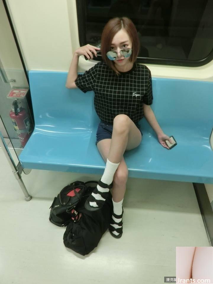 Hot girl tóc ngắn Ginger Bagel gợi cảm và vui tươi (20P) - Ảnh 11