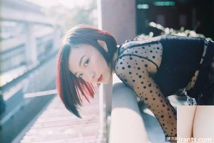 Hot girl tóc ngắn Ginger Bagel gợi cảm và vui tươi (20P) - Ảnh 15