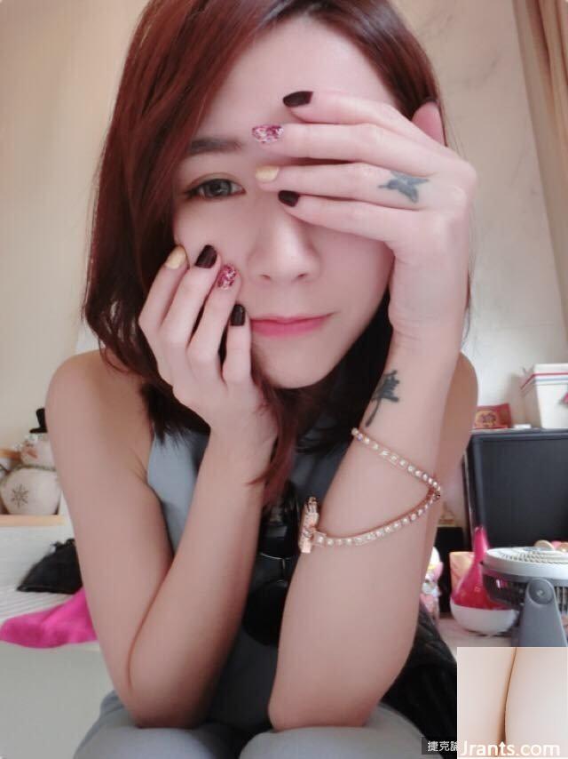 Hot girl Judy bị móc ngón tay vào phía trước và 1 bên ngực (18P - Ảnh 3