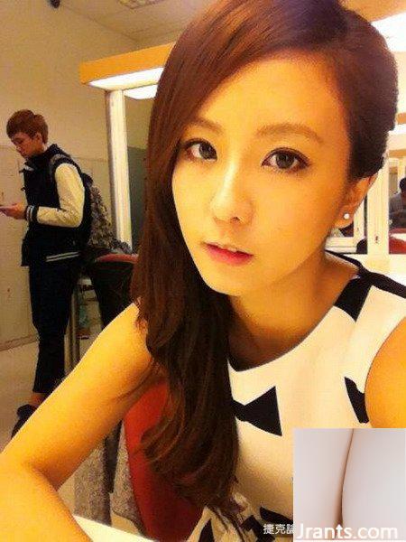 Nữ thần mắt điện 34D ~ Chu Tiểu Hàn ~ giải phóng làn sóng xinh đẹp nóng bỏng và gợi cảm (73P) - Ảnh 60