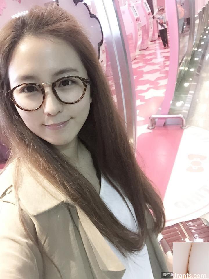 Nữ thần mắt điện 34D ~ Chu Tiểu Hàn ~ giải phóng làn sóng xinh đẹp nóng bỏng và gợi cảm (73P) - Ảnh 9