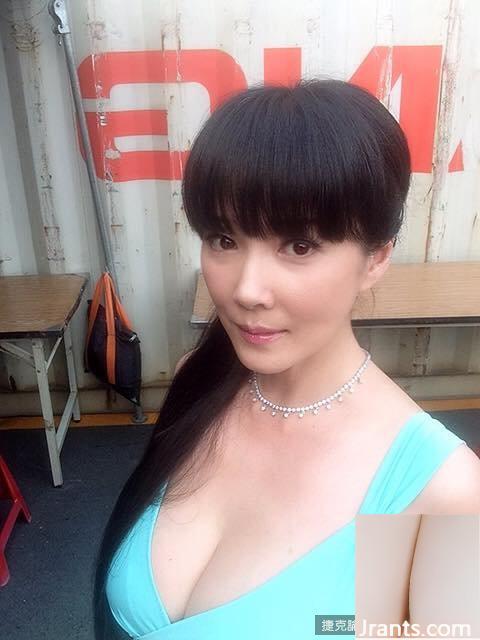 Áo choàng tắm Ding Guolin Court-Half, E-cup, ngực đẹp, bán khỏa thân, ngực khủng, siêu nóng bỏng (19P) - Ảnh 16