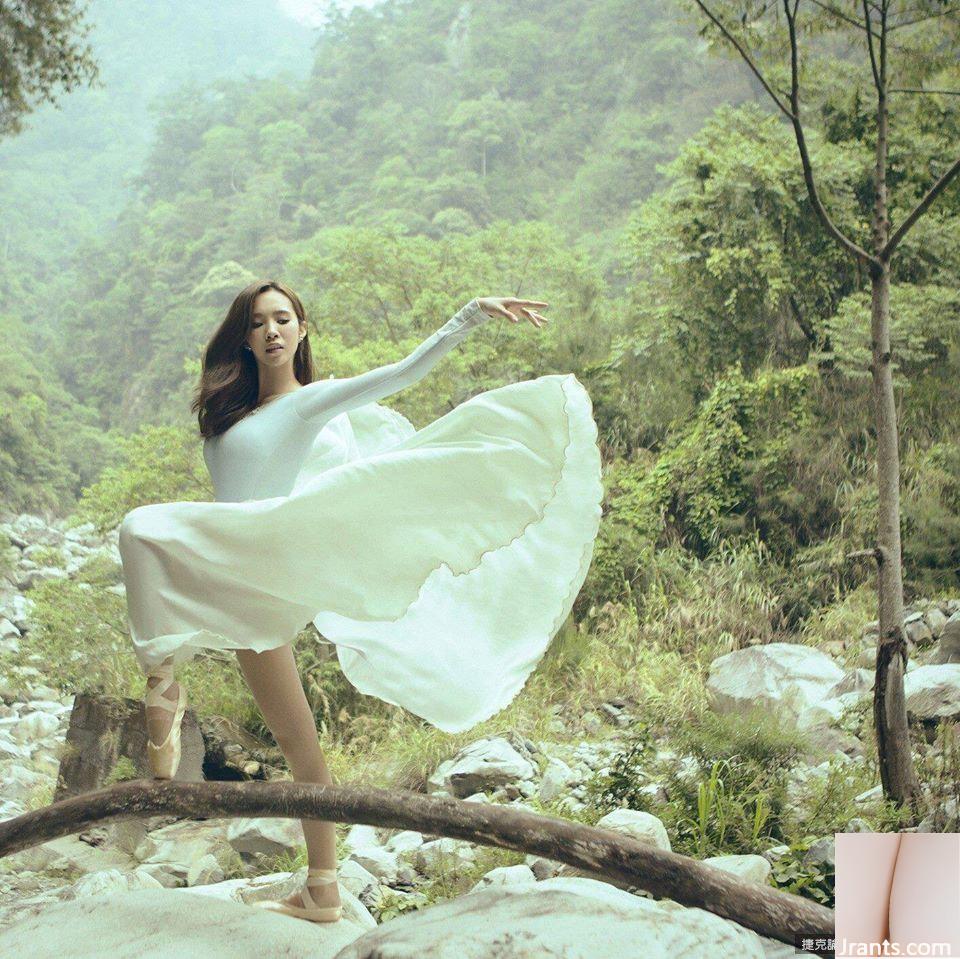 Yinyin nhảy “Pelvic Dance” của EXID, đôi chân thon và bộ ngực nóng bỏng quá nóng bỏng (37P) - Ảnh 16