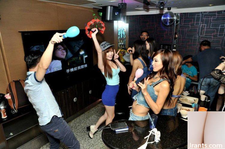 Cô gái đầy nắng và ngọt ngào 32D ~Mai Mai~Fu Jen Chụp ảnh nhóm Đại học Công giáo, mặc đồ khoét lỗ nóng bỏng, nóng bỏng đến kinh ngạc (56P) - Ảnh 18