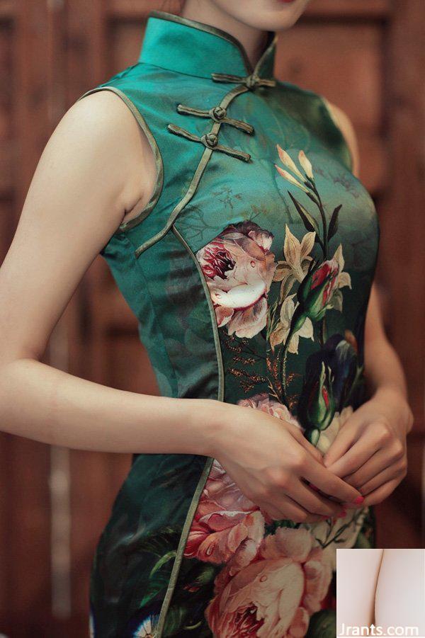 Tranh sơn dầu vẻ đẹp sườn xám quyến rũ (8P) - Ảnh 2