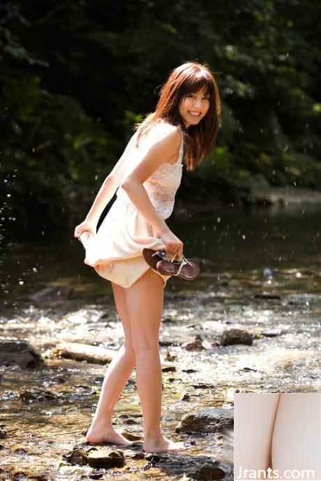 Nữ thần ngực khủng bất khả chiến bại và thuần khiết (28P) - Ảnh 28