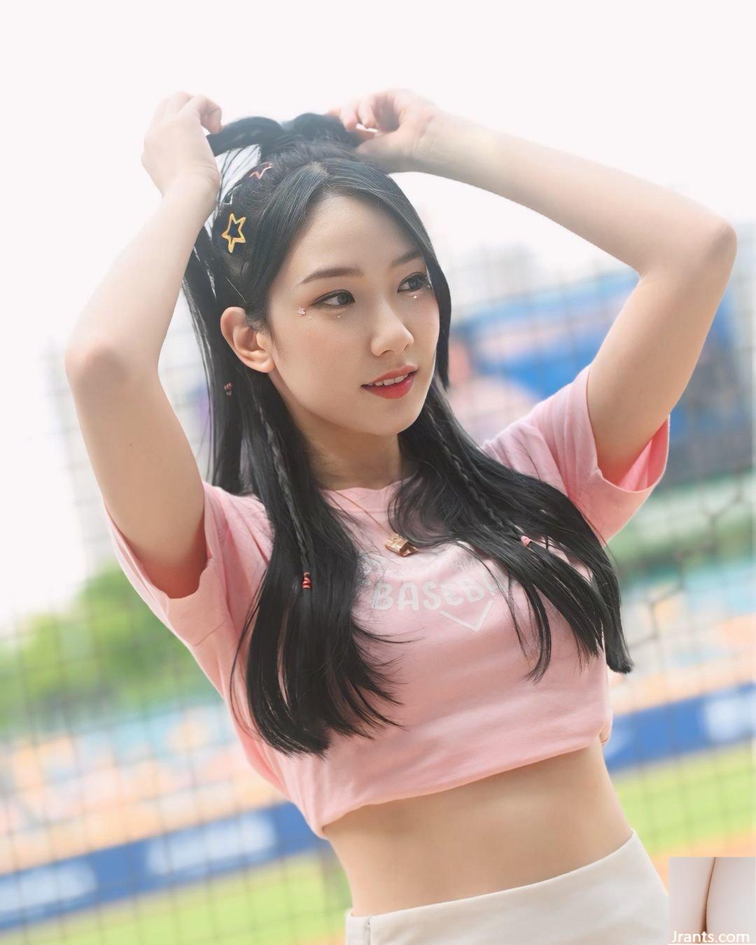 Ngoại hình ngọt ngào + dáng người hoàn hảo của “Lemon”, đôi chân trắng nõn và đôi chân dài hút mắt (10P) - Ảnh 5