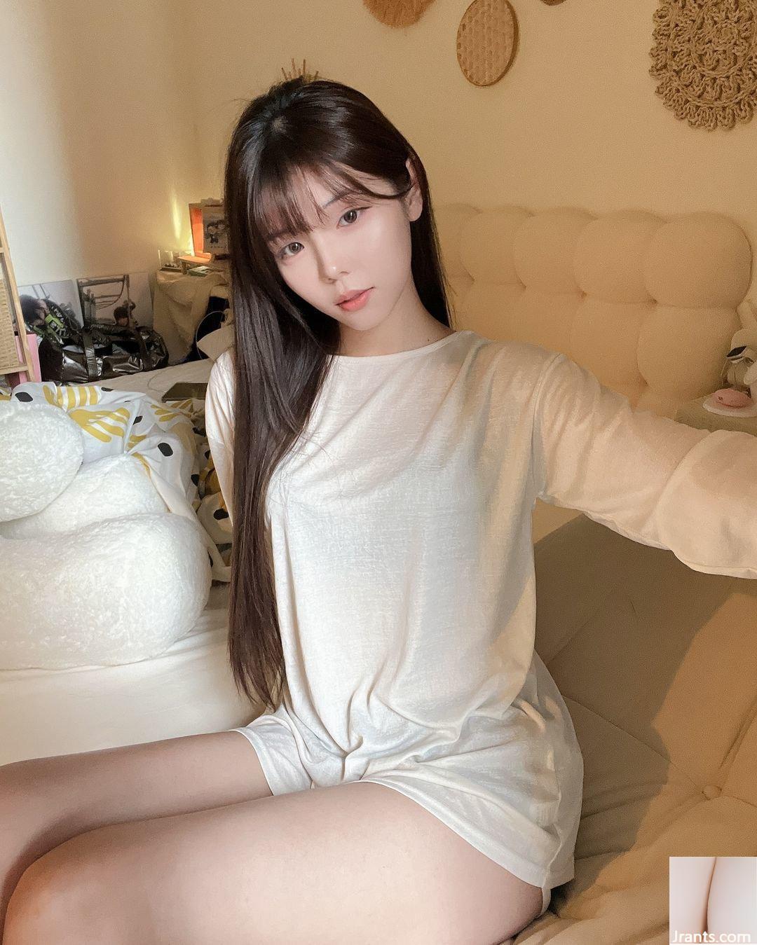 (Zoe Rouyi” Không có giới hạn cho những đường cong quyến rũ và vẻ ngoài đáng kinh ngạc của những bức ảnh tà ác (10P) - Ảnh 3