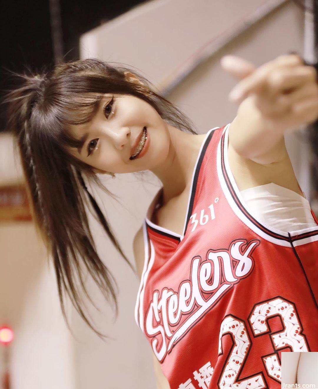 Nụ cười trắng trẻo, dịu dàng và quyến rũ của “Chen Yiting” sẽ chiếm được cảm tình của bạn (10P) - Ảnh 5