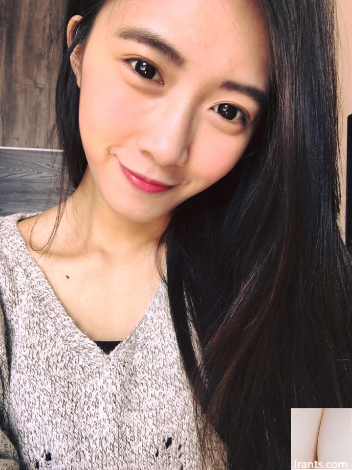 Khí chất ngọt ngào Madou ~ Huahuaer (Huamilu) ~ khoe rãnh sâu gợi cảm trước xe khiến ai cũng phải bơm máu (43P) - Ảnh 13