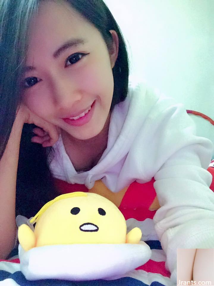 Khí chất ngọt ngào Madou ~ Huahuaer (Huamilu) ~ khoe rãnh sâu gợi cảm trước xe khiến ai cũng phải bơm máu (43P) - Ảnh 18